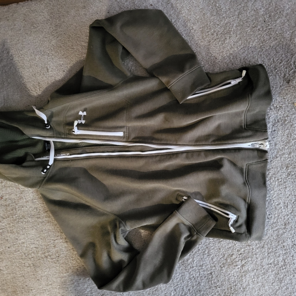Size M Under Armour Winter Jacket